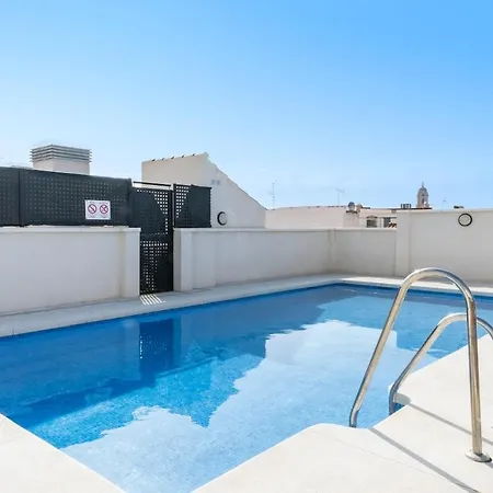 -malagasunapts- Stylish Centre Pool&parking Lejlighed *