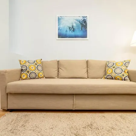 -malagasunapts- Stylish Centre Pool&parking Apartment Malaga