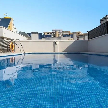 -malagasunapts- Stylish Centre Pool&parking